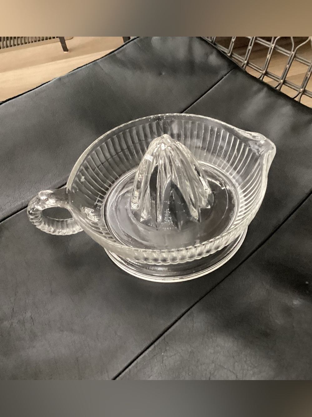 Vtg. Clear glass manual citrus juicer,citrus reamer.  Anchor Hocking Glass Corp.